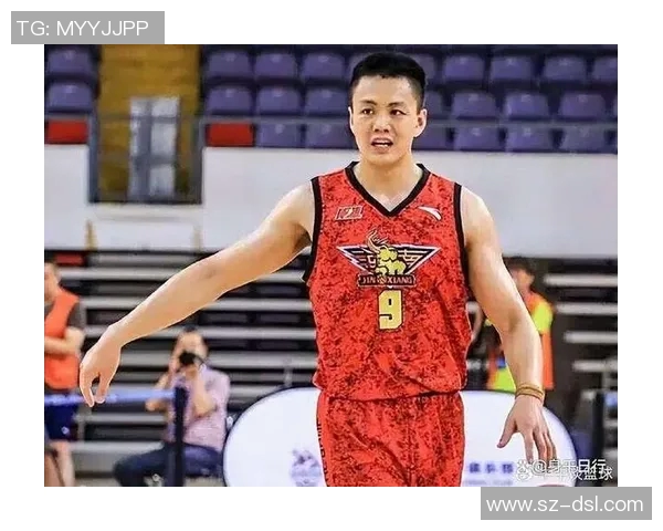 姜宇星的成长之路：从青涩少年到耀眼明星的奋斗故事